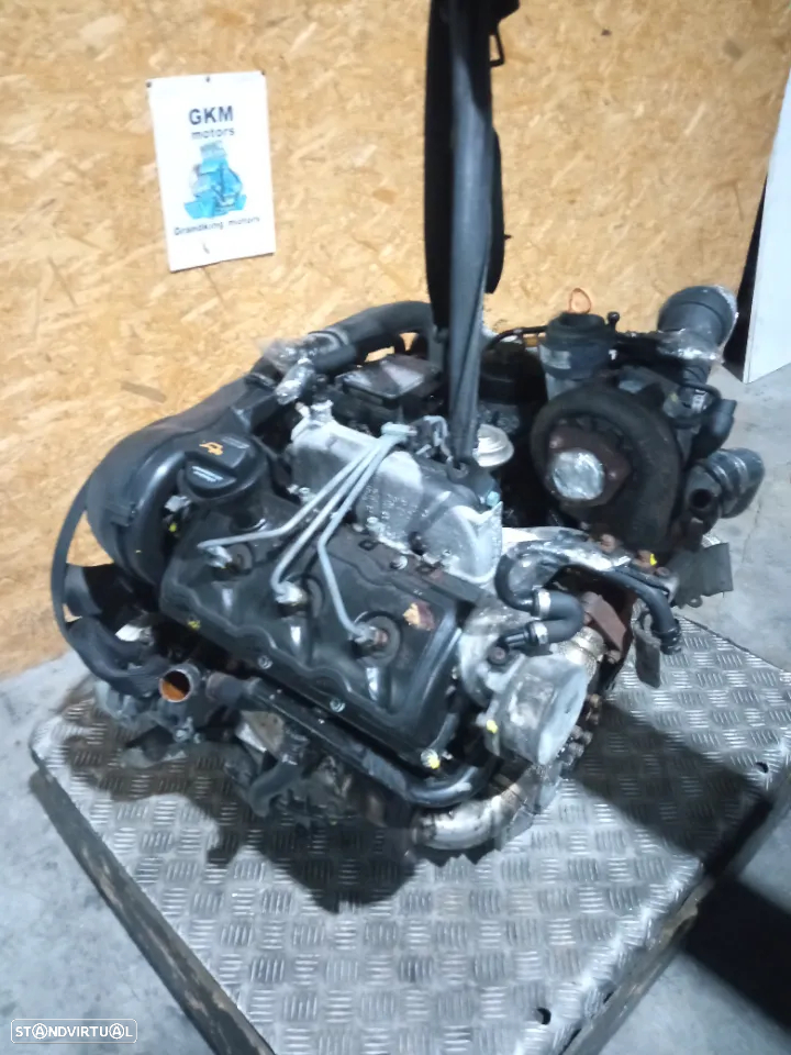 Motor Audi 2.5 Tdi A4 e A6 REF: AKE - 7