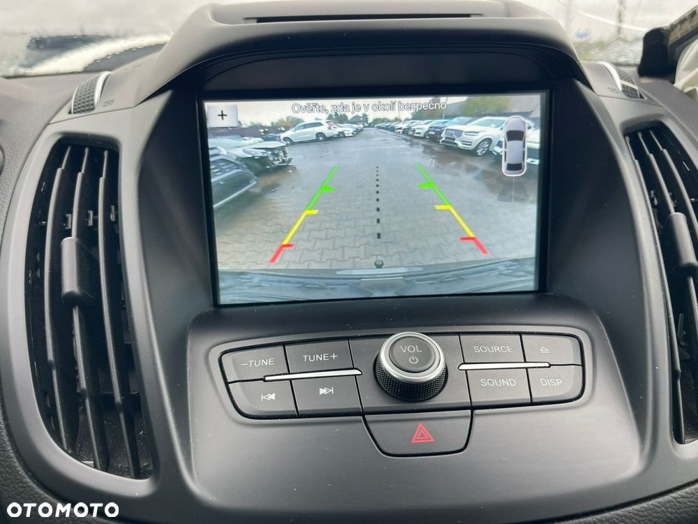 Ford Kuga 1.5 EcoBoost 2x4 Titanium - 11