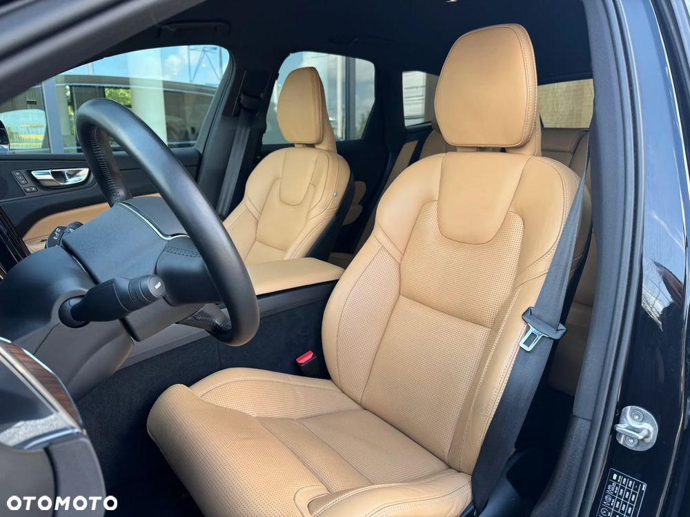 Volvo XC 60 B5 B AWD Inscription - 10