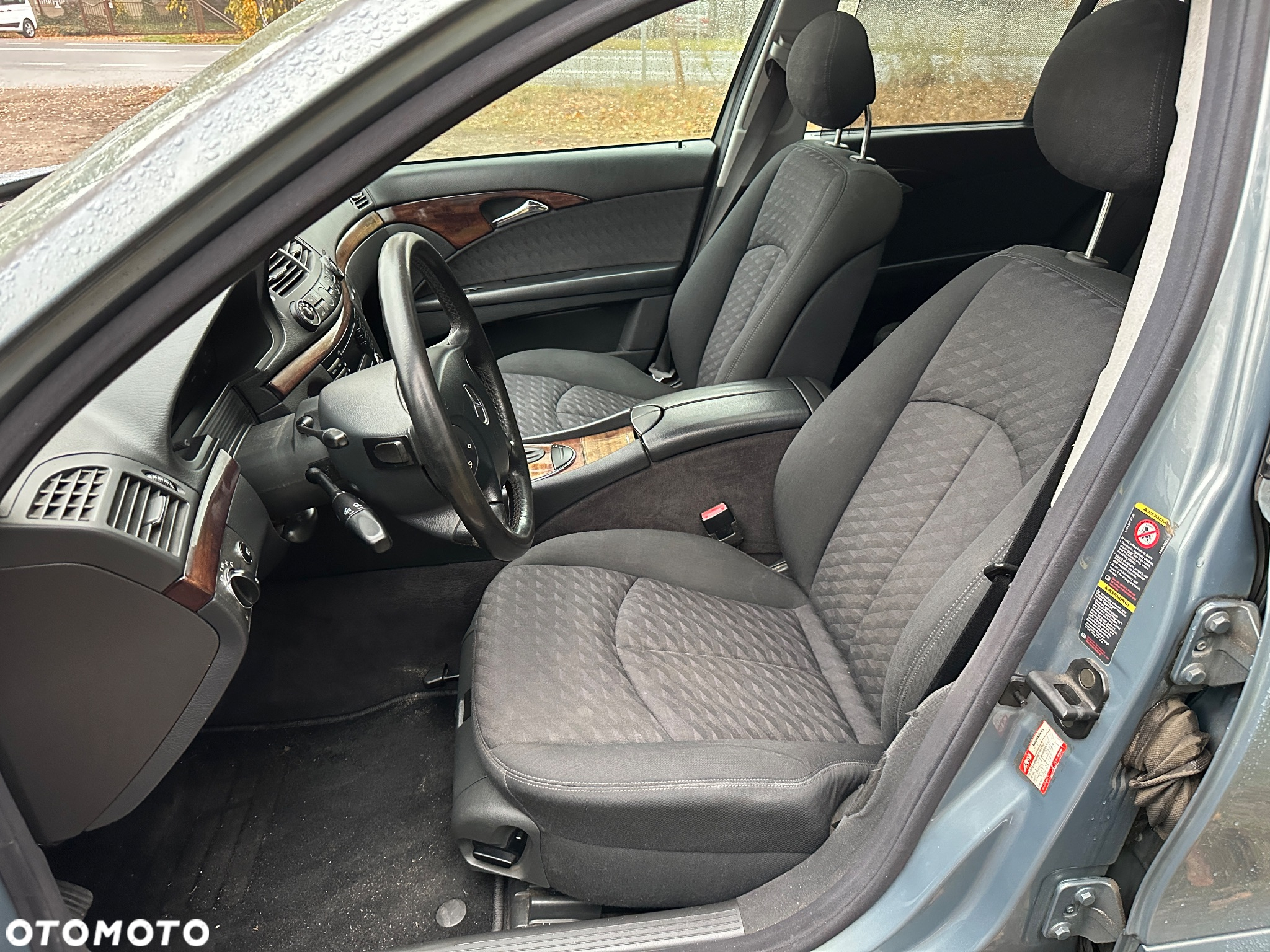 Mercedes-Benz Klasa E 200 T Kompressor Automatik Classic - 19