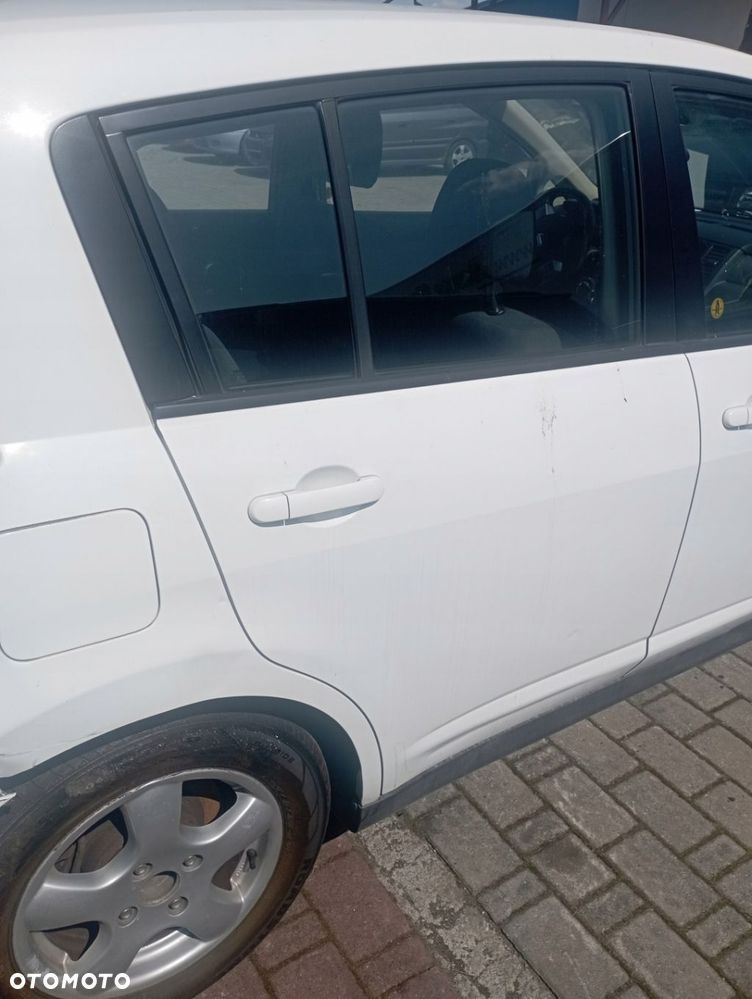 NISSAN TIIDA DRZWI PRAWE TYŁ TYLNE GOŁE - 1