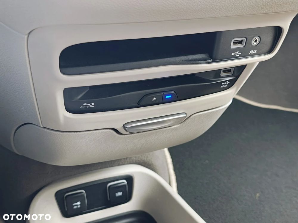 Chrysler Pacifica - 18