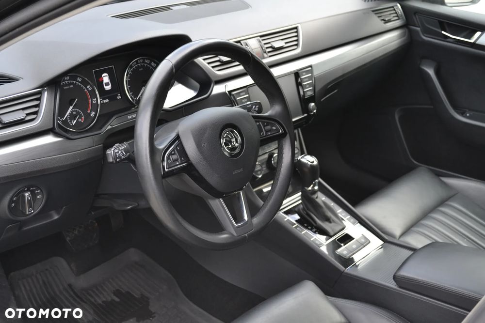Skoda Superb 2.0 TSI 4x4 Style DSG - 23