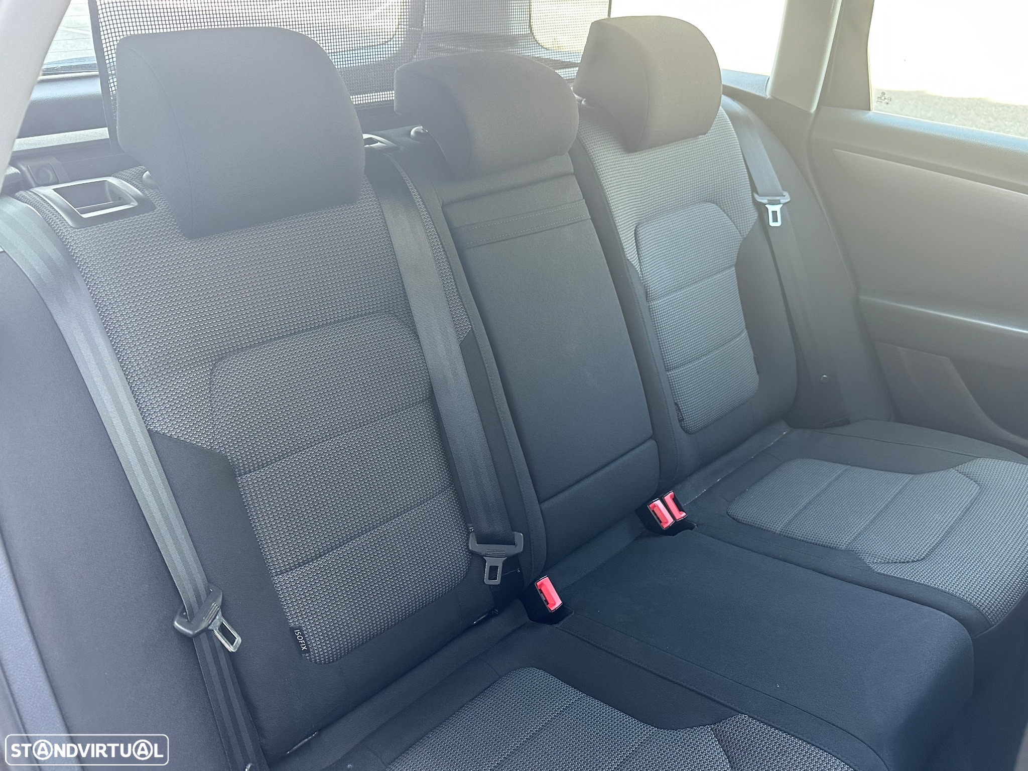 VW Passat Variant 2.0 TDi Confortline - 25