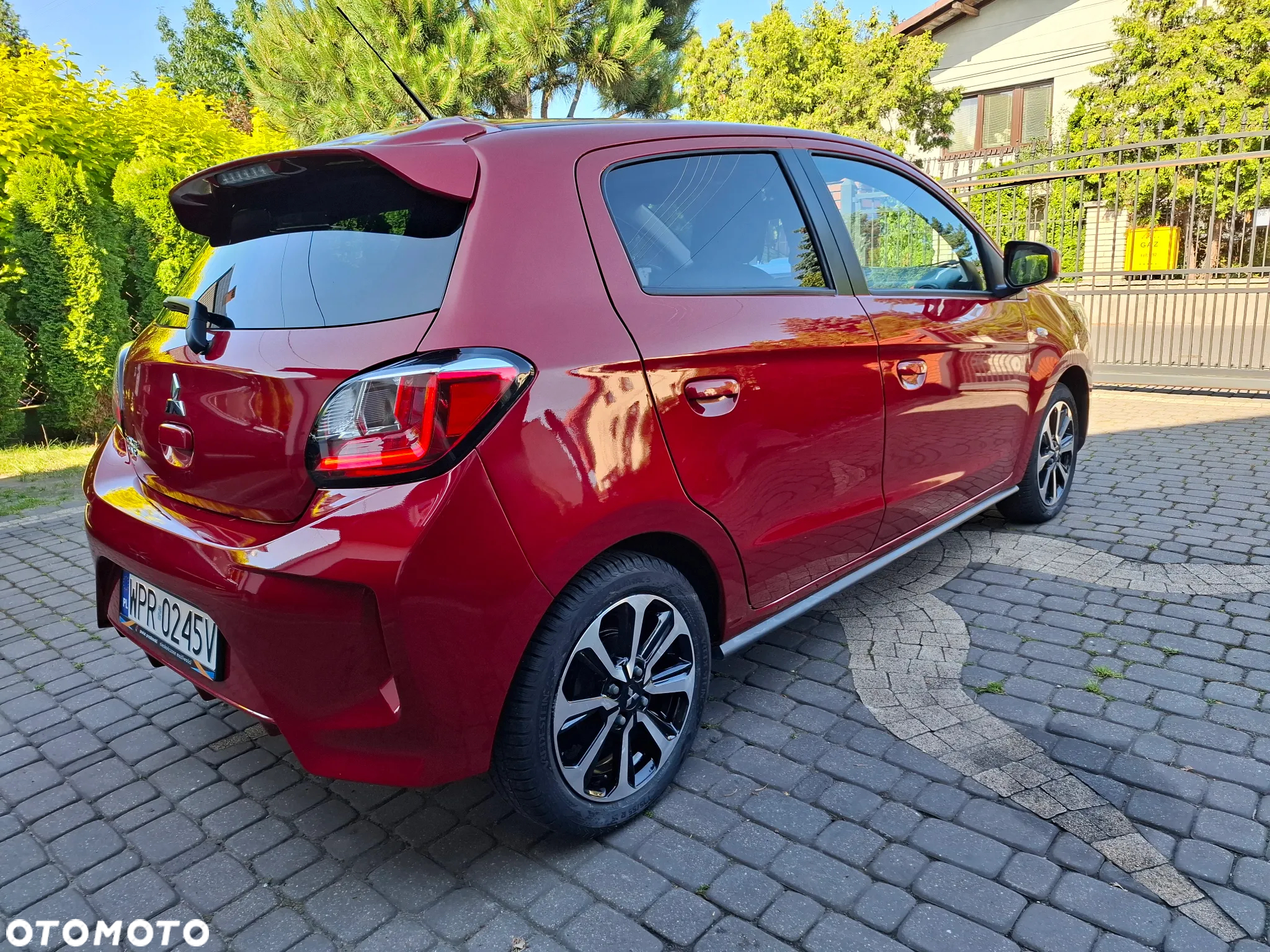 Mitsubishi Space Star - 8