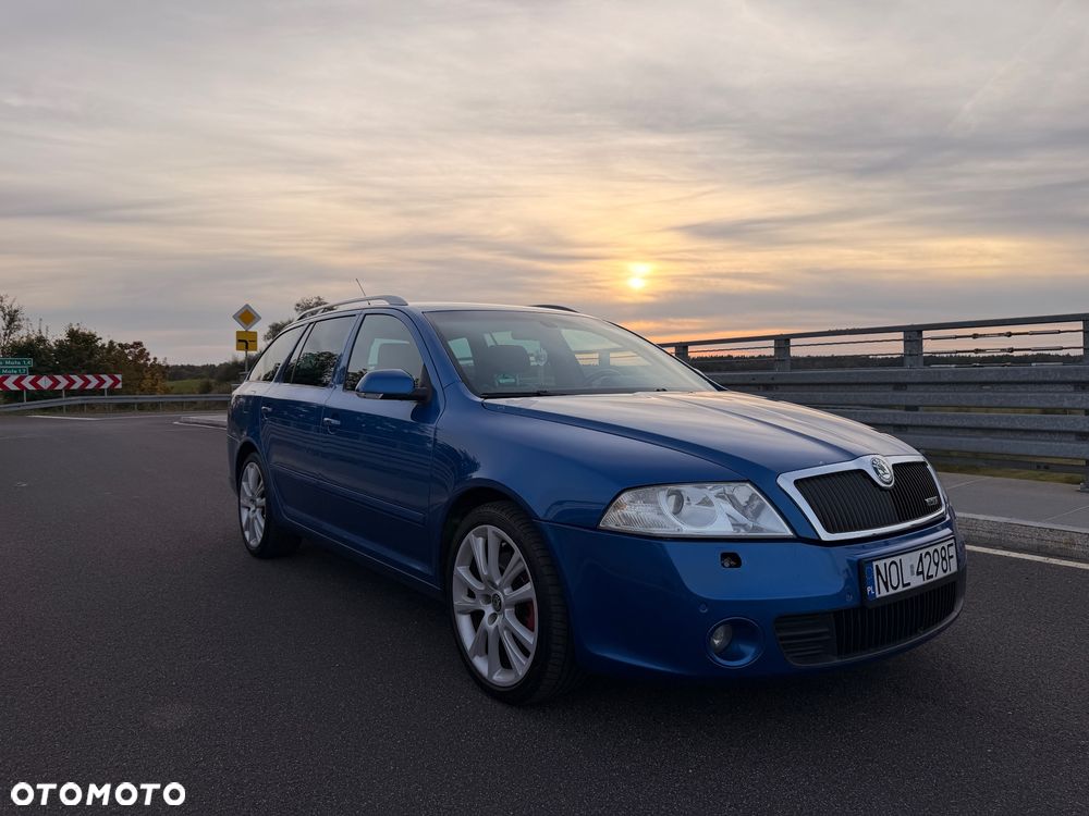 Skoda Octavia 2.0 TDI DPF RS DSG - 3