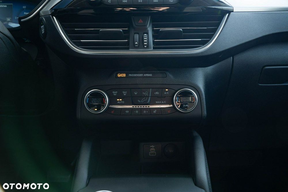 Ford Kuga - 21