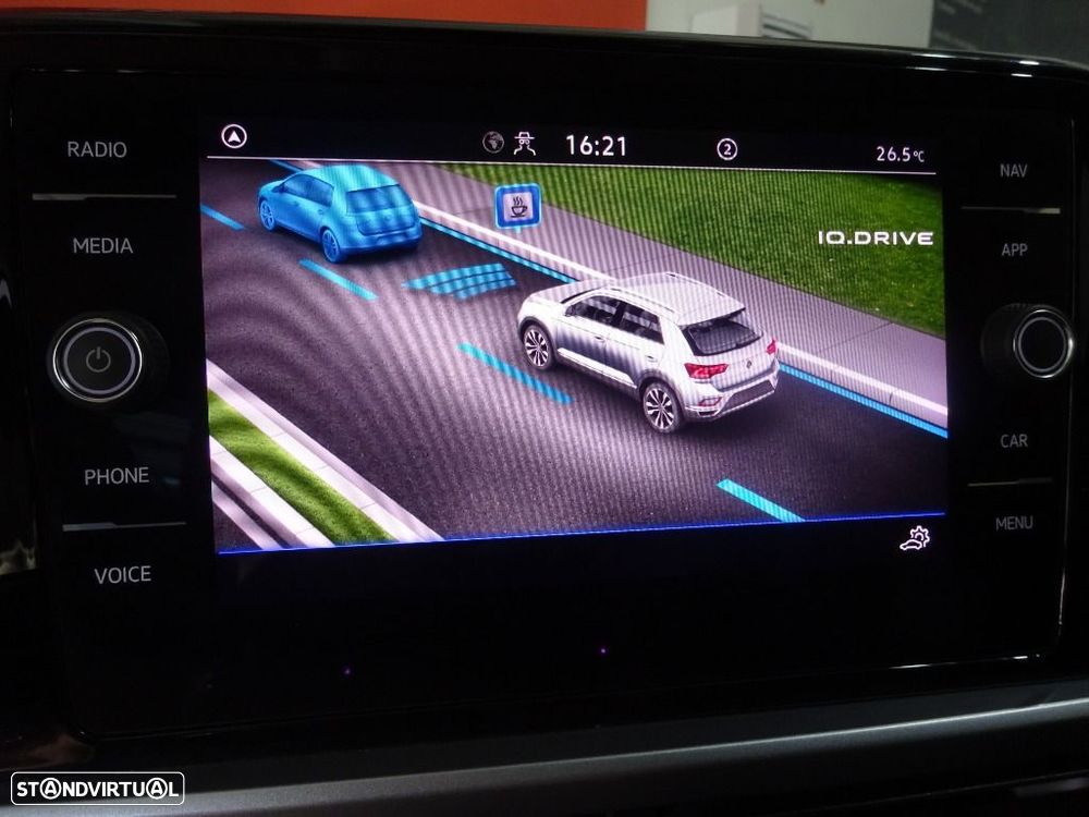 VW T-Roc 1.5 TSI Life DSG - 25
