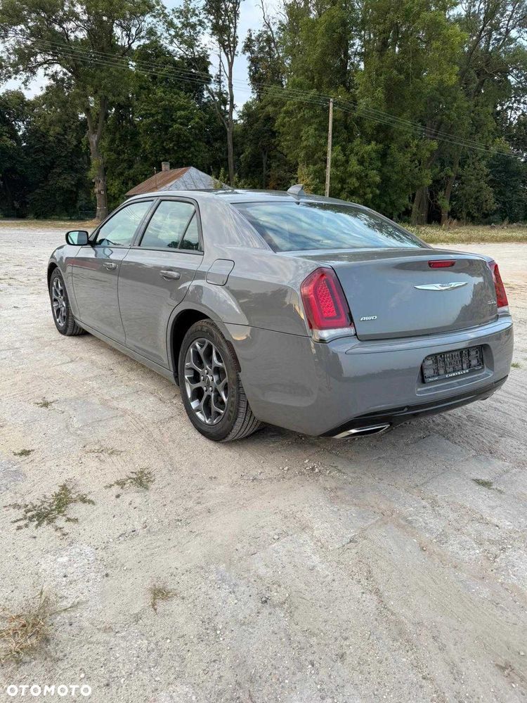 Chrysler 300s - 3
