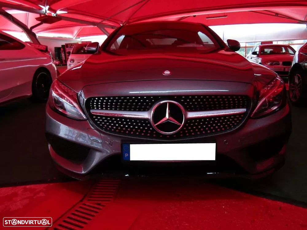 Mercedes-Benz C 220 d AMG Line - 38