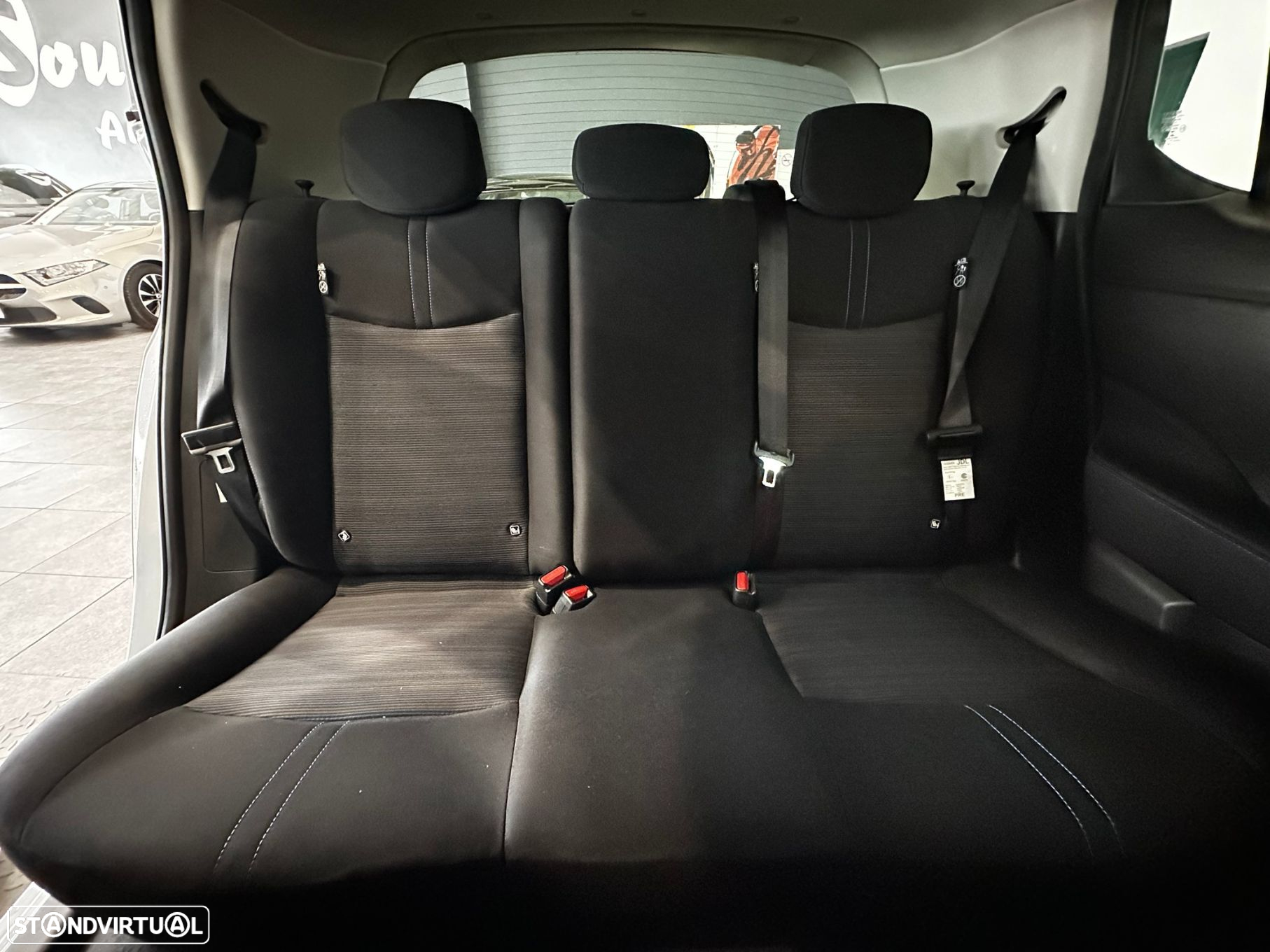 Nissan Leaf Acenta - 28