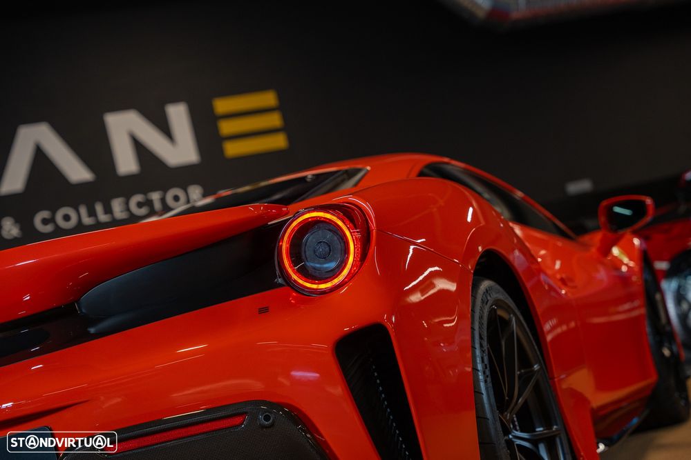 Ferrari 488 Pista - 12