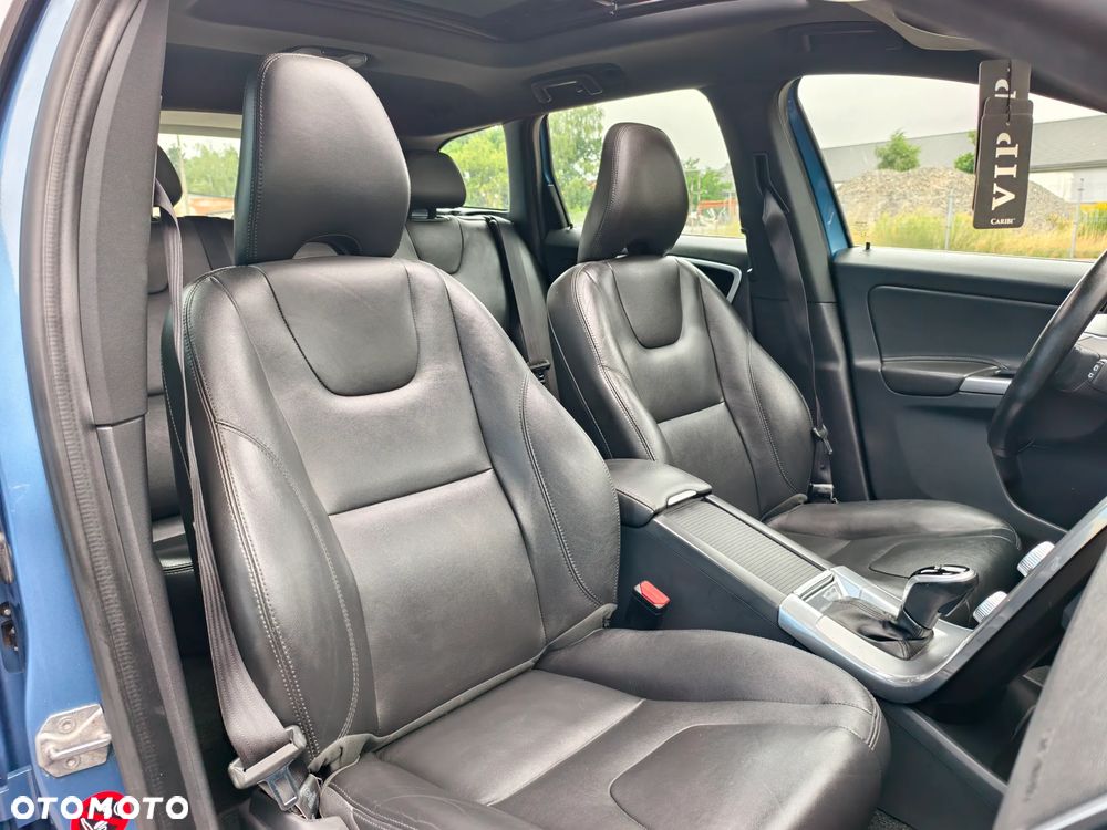 Volvo XC 60 D4 Geartronic Summum - 15