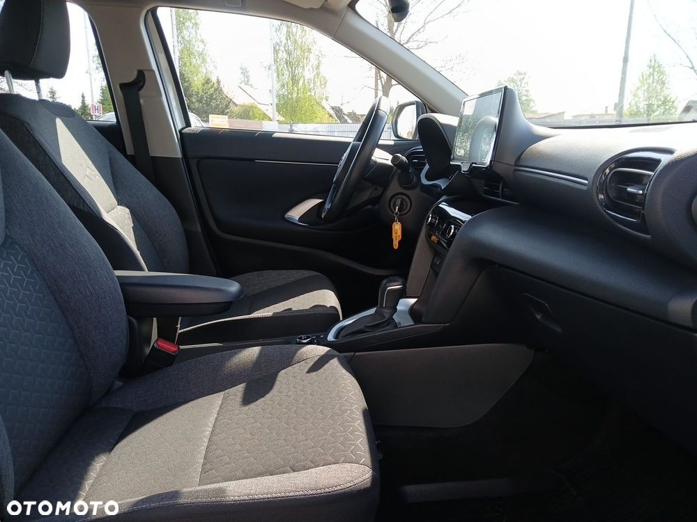 Toyota Yaris Cross Hybrid 1.5 Comfort 4x4 - 10