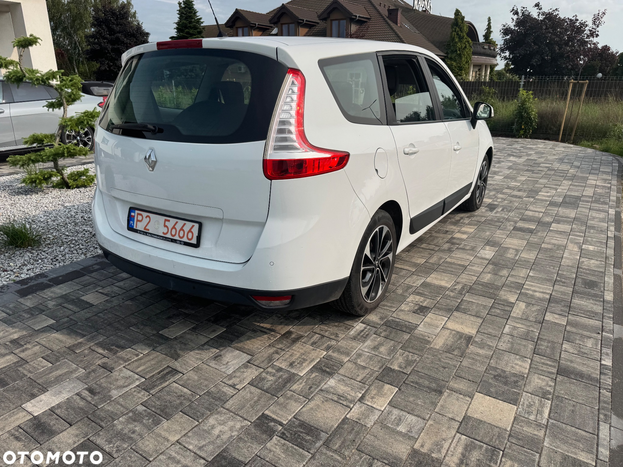 Renault Scenic 1.5 dCi Limited - 27