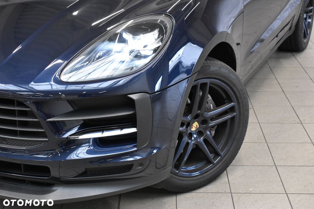Porsche Macan Standard - 2