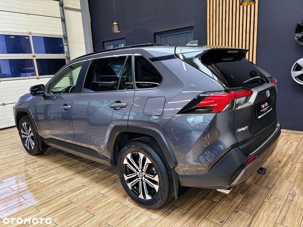 Toyota RAV4 - 11