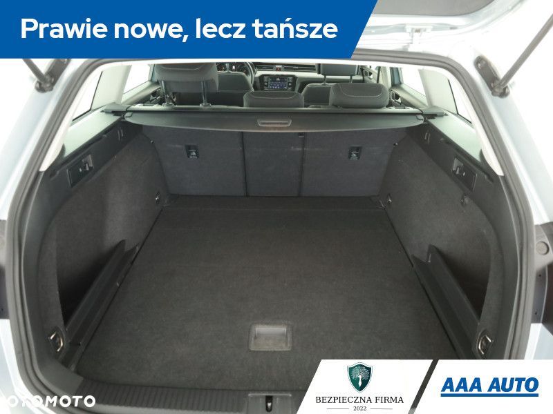 Volkswagen Passat Variant - 13