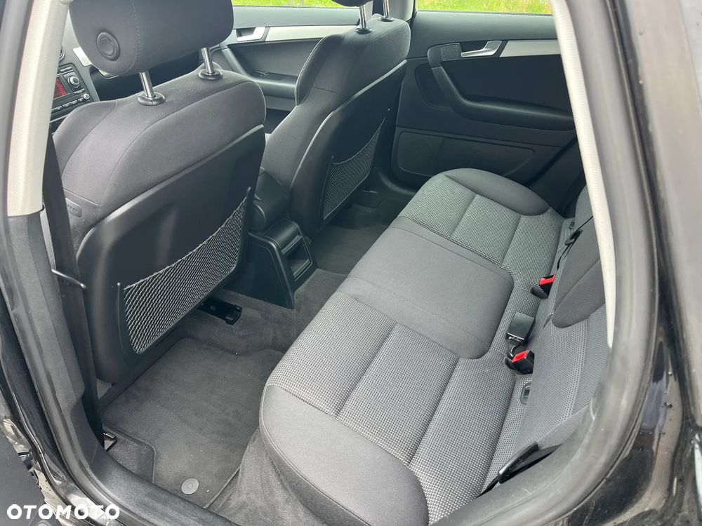 Audi A3 Sportback 1.8 TFSI Attraction - 10
