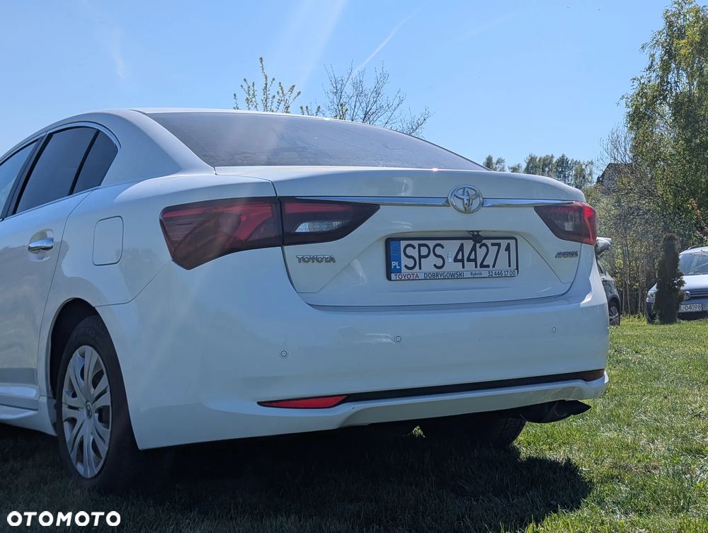 Toyota Avensis 1.8 Premium - 13