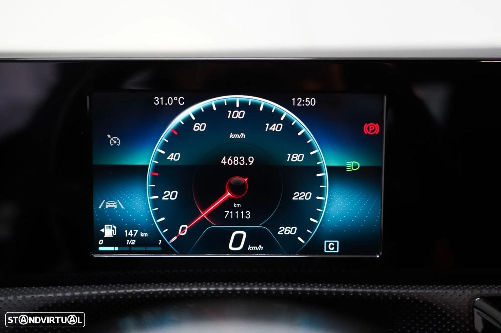 Mercedes-Benz A 160 AMG Line - 9