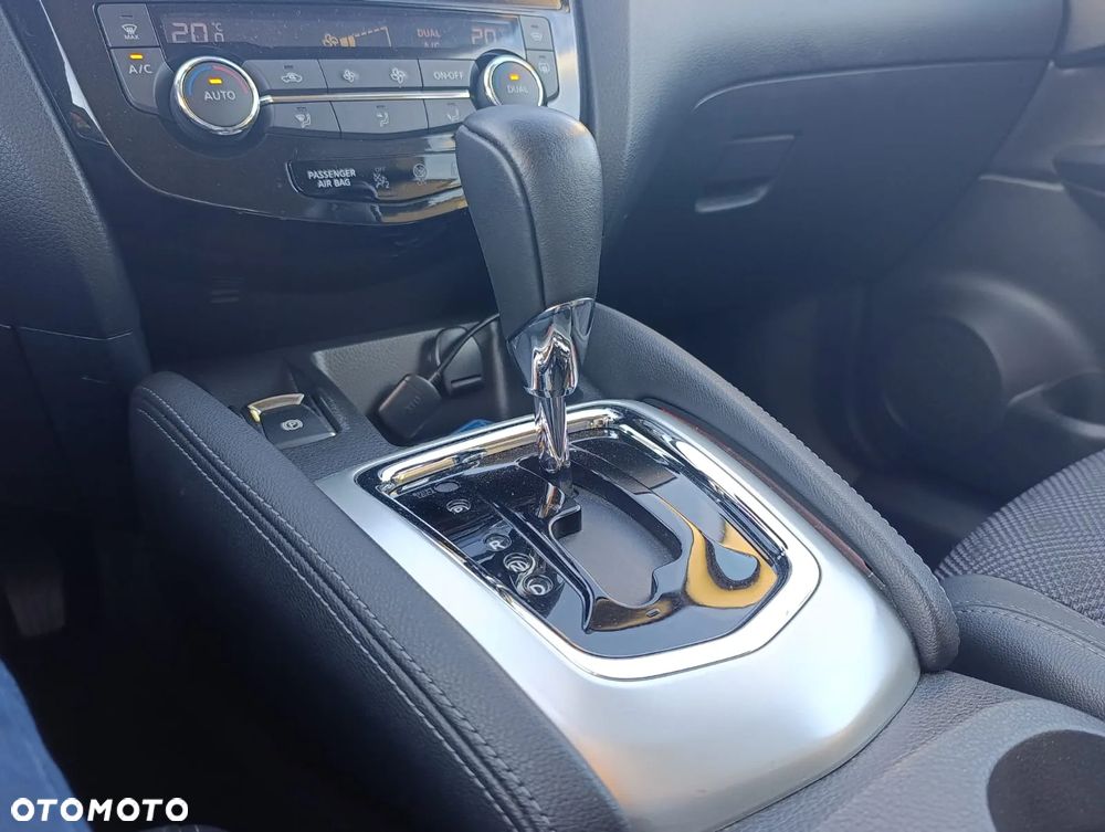 Nissan Qashqai 1.2 DIG-T Xtronic TEKNA - 13