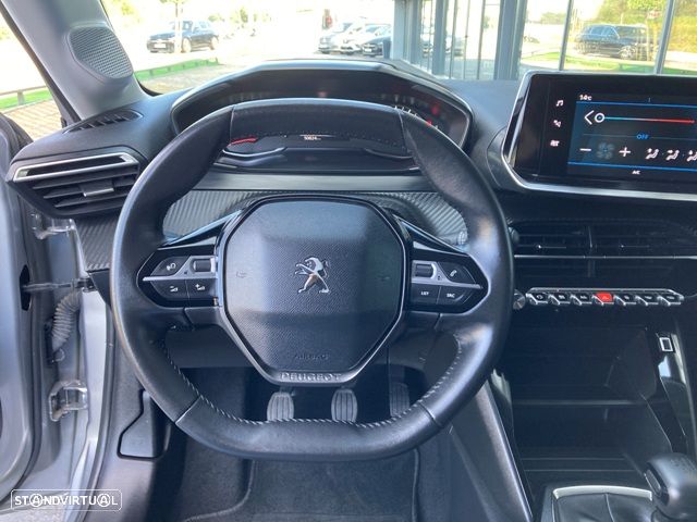 Peugeot 208 1.2 PureTech Allure - 12