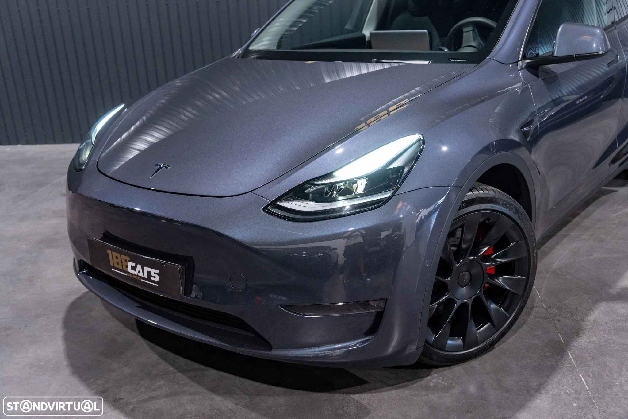Tesla Model Y Long Range Dual Motor AWD - 37
