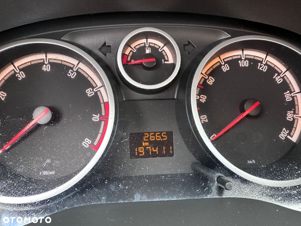 Opel Corsa - 6