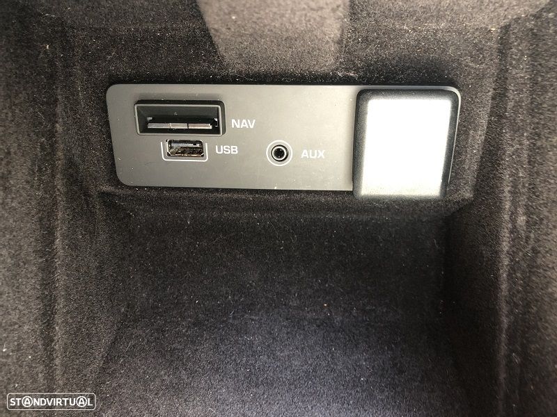 Land Rover Discovery Sport 2.0 eD4 HSE - 16