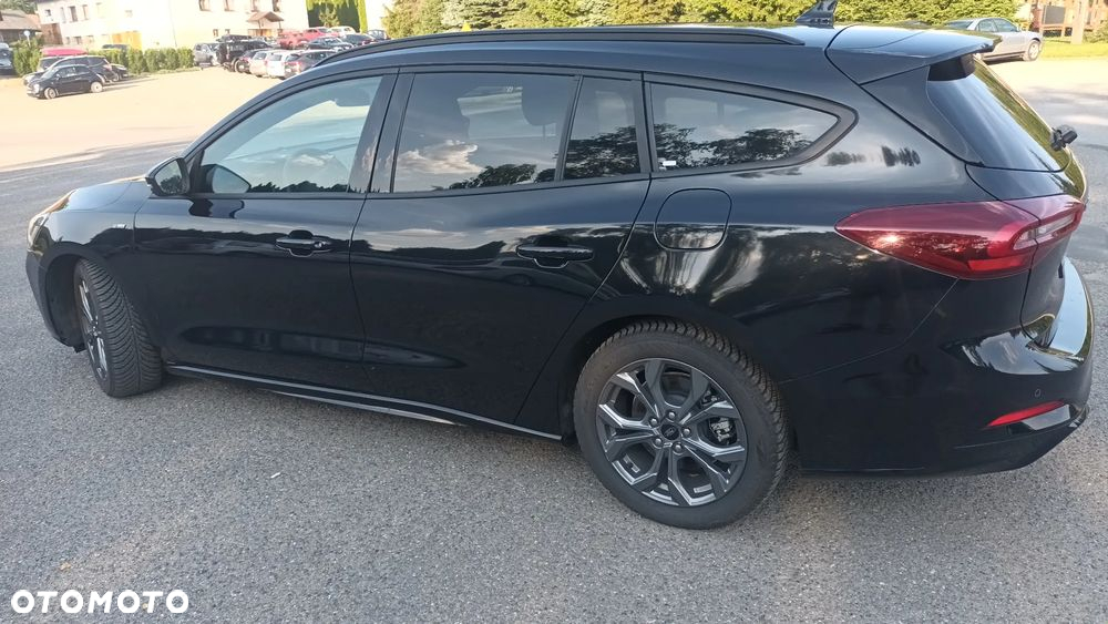 Ford Focus 1.0 EcoBoost mHEV ST-Line X - 10