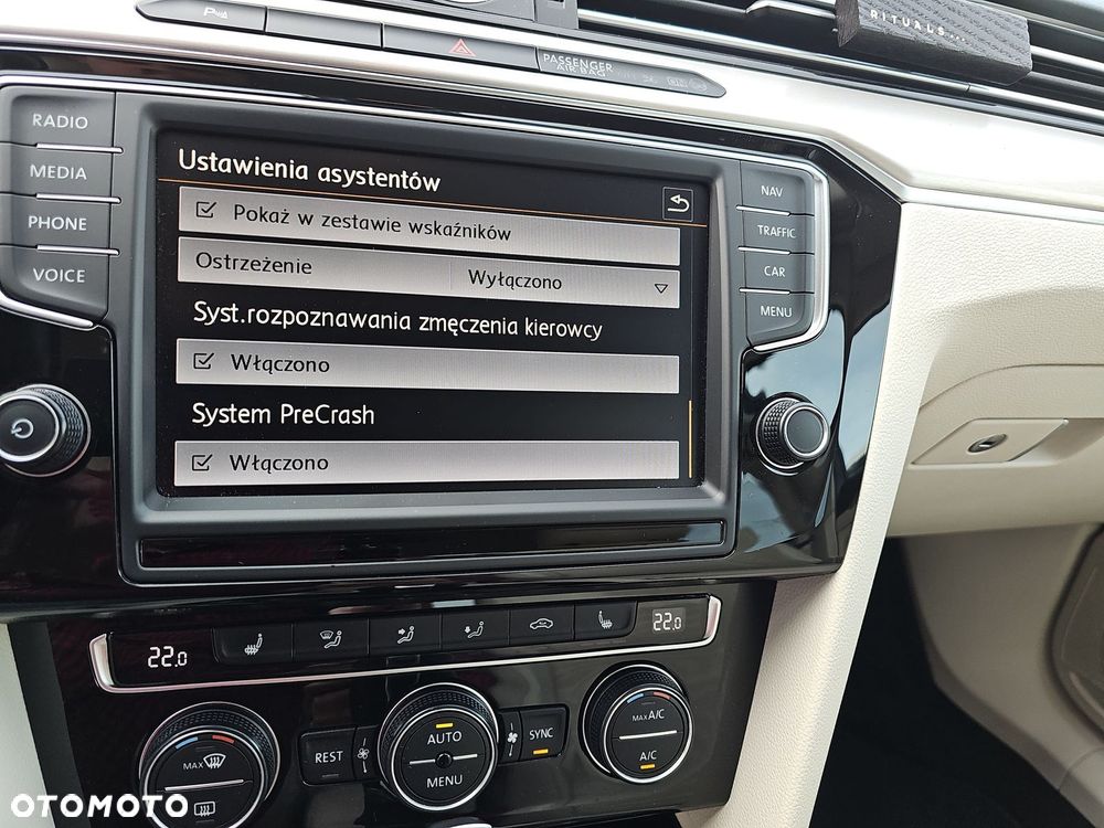Volkswagen Passat 2.0 TDI BMT Highline - 27