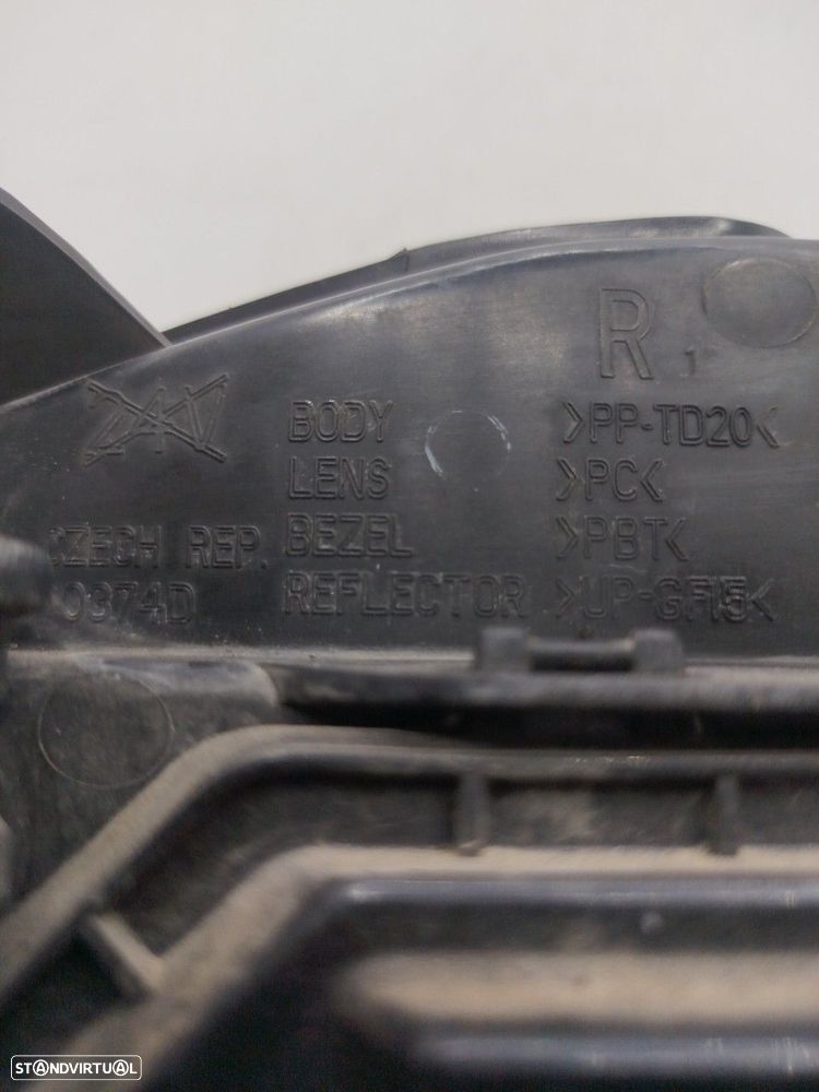 Farol/ Otica Dianteiro Dto Ford Focus I Carrinha (Dnw) - 3