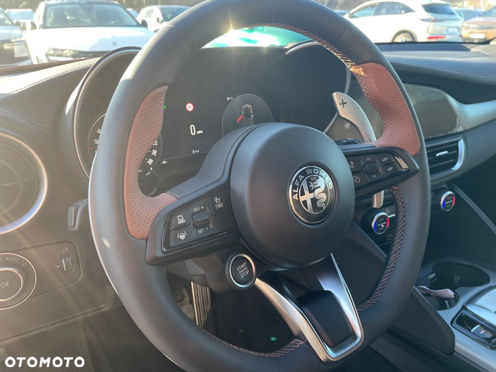 Alfa Romeo Giulia 2.0 Turbo Intensa Q4 - 7