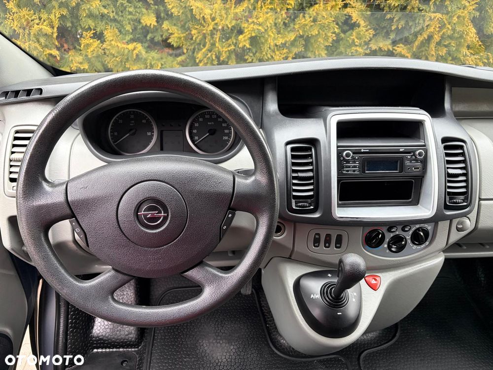 Renault Trafic - 19