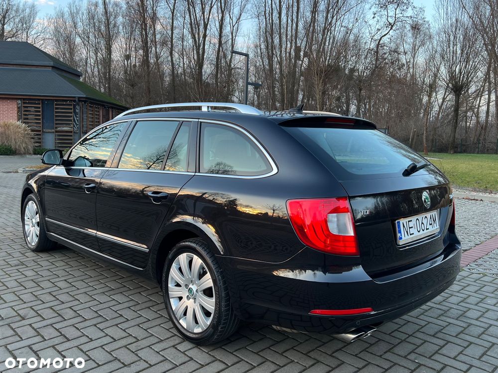 Skoda Superb 2.0 TDI Exclusive - 11
