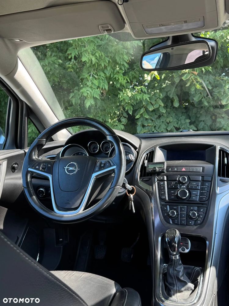 Opel Astra 1.4 Turbo - 19
