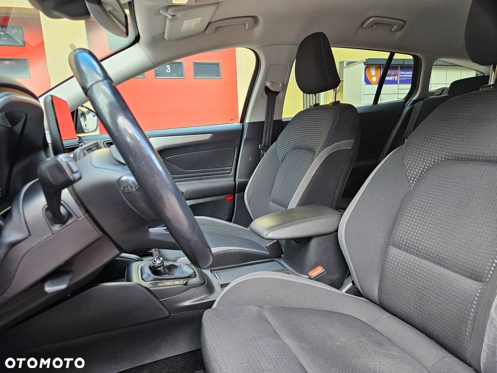Ford Focus 1.5 EcoBoost Titanium Business - 12