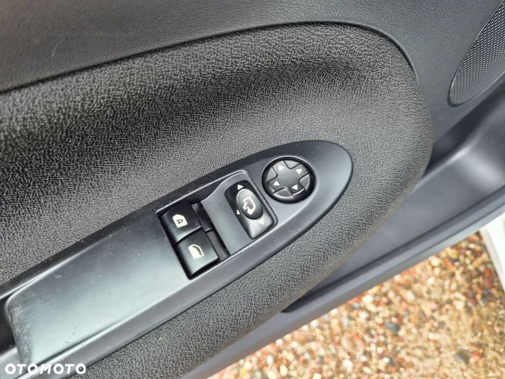 Citroën DS3 PureTech 82 Stop & Start ETG SoChic - 9