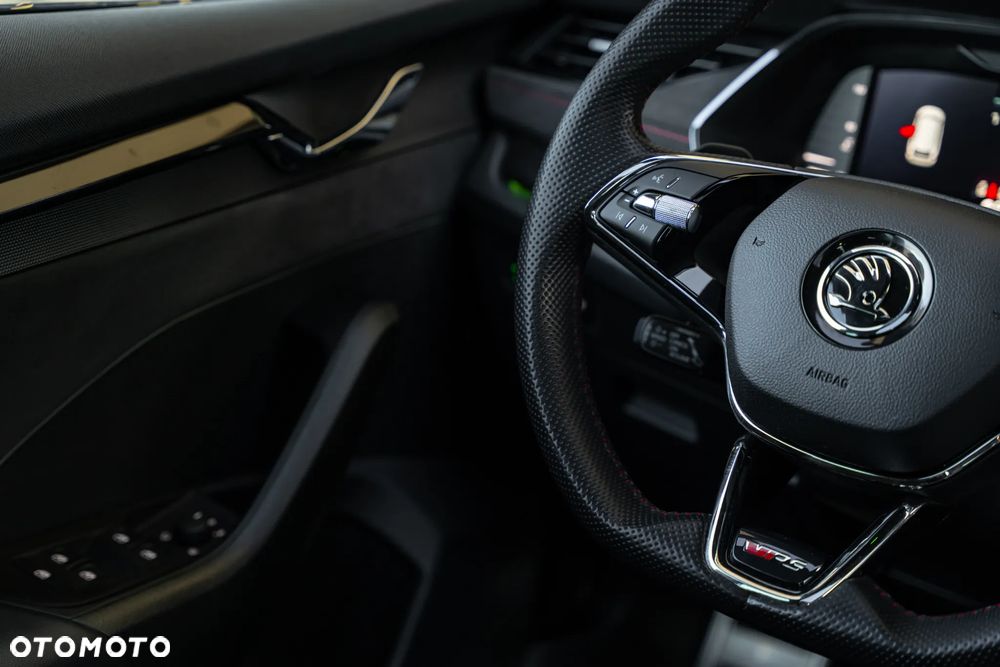 Skoda Octavia 2.0 TSI RS DSG - 31