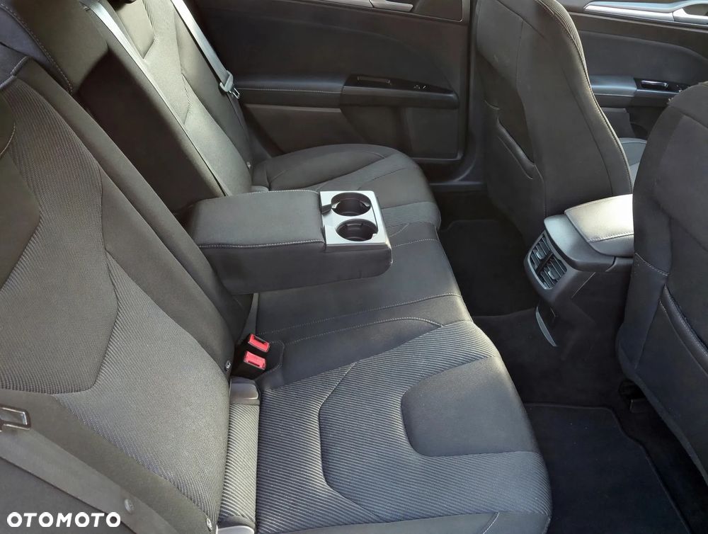 Ford Mondeo 1.5 EcoBoost Titanium - 23