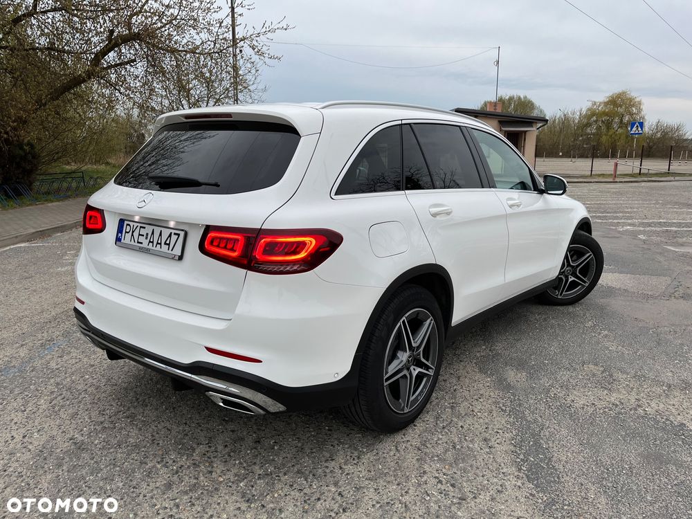 Mercedes-Benz GLC 300 d 4Matic 9G-TRONIC AMG Line Plus - 14