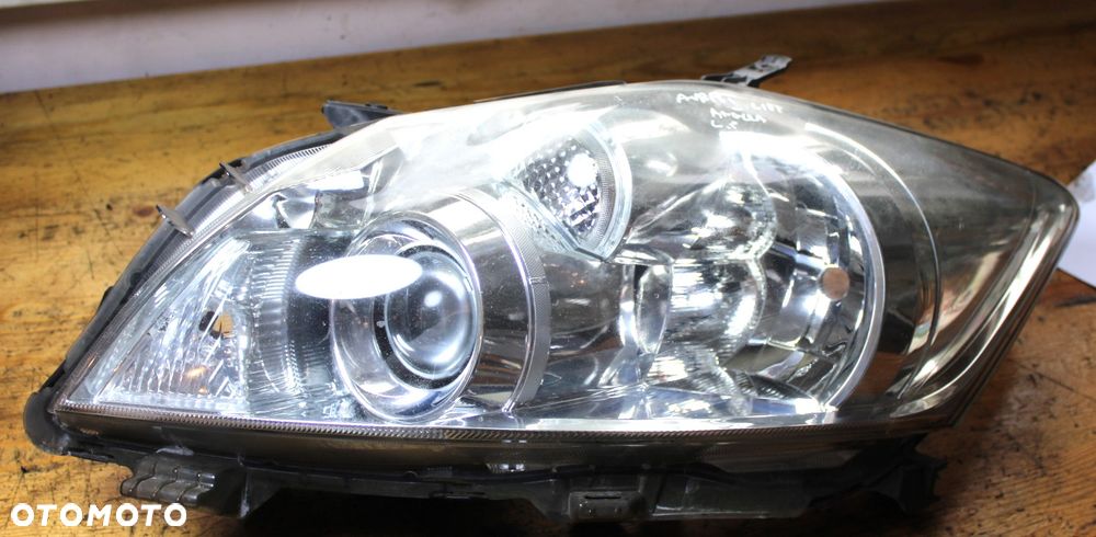 LAMPA LEWA LUB PRAWA PRZÓD TOYOTA AURIS I LIFT ANGLIA - 12