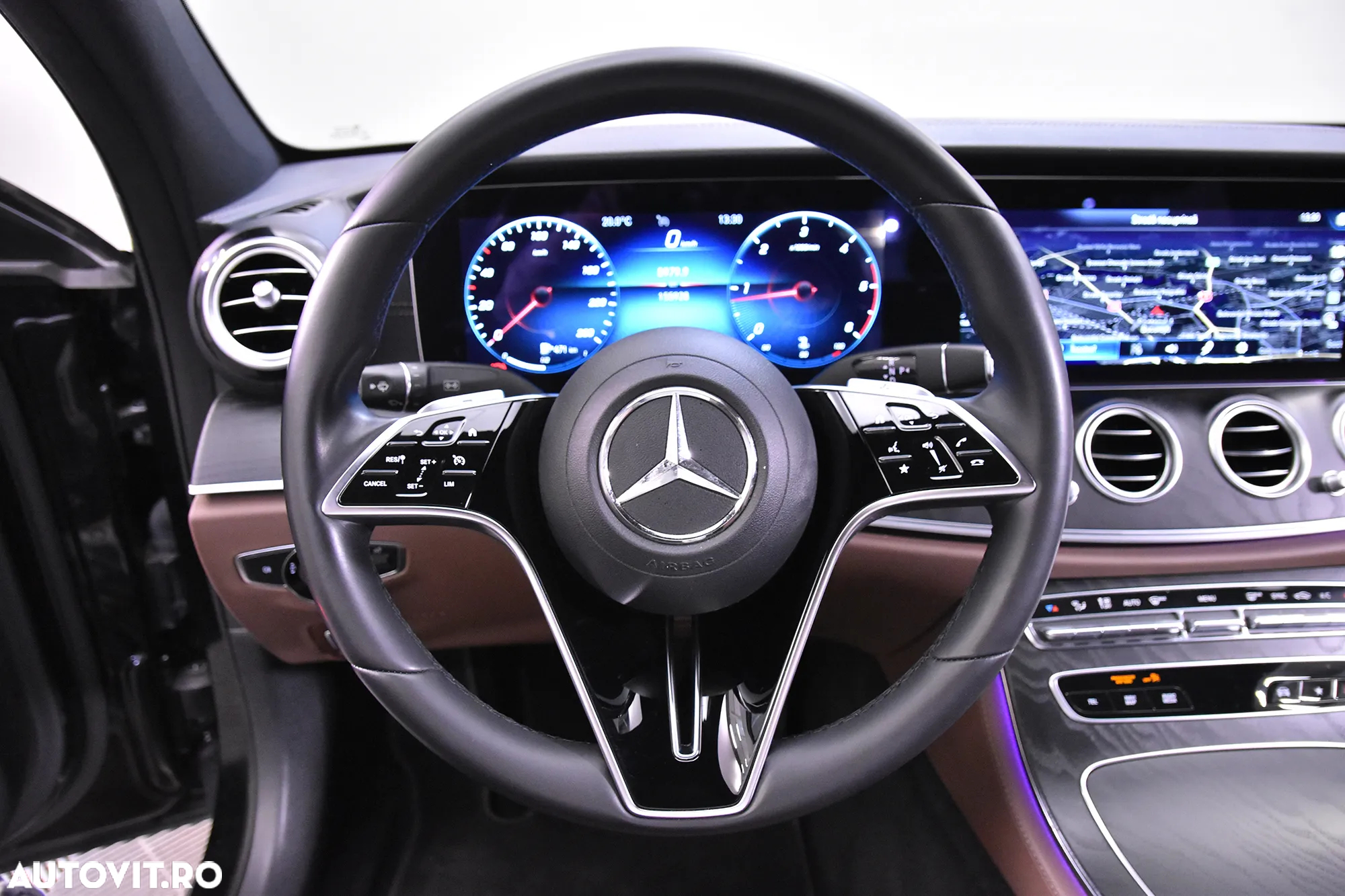 Mercedes-Benz E 200 d Aut. - 16
