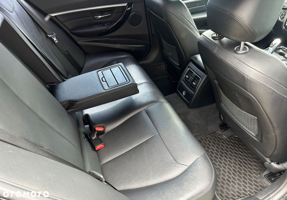 BMW Seria 3 - 15