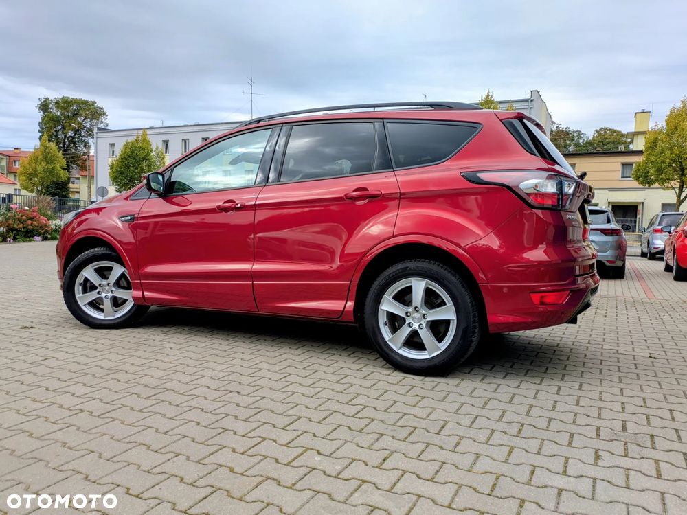 Ford Kuga 1.5 EcoBoost 2x4 ST-Line - 5