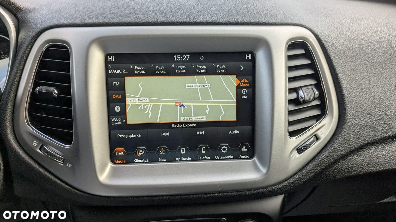 Jeep Compass - 26