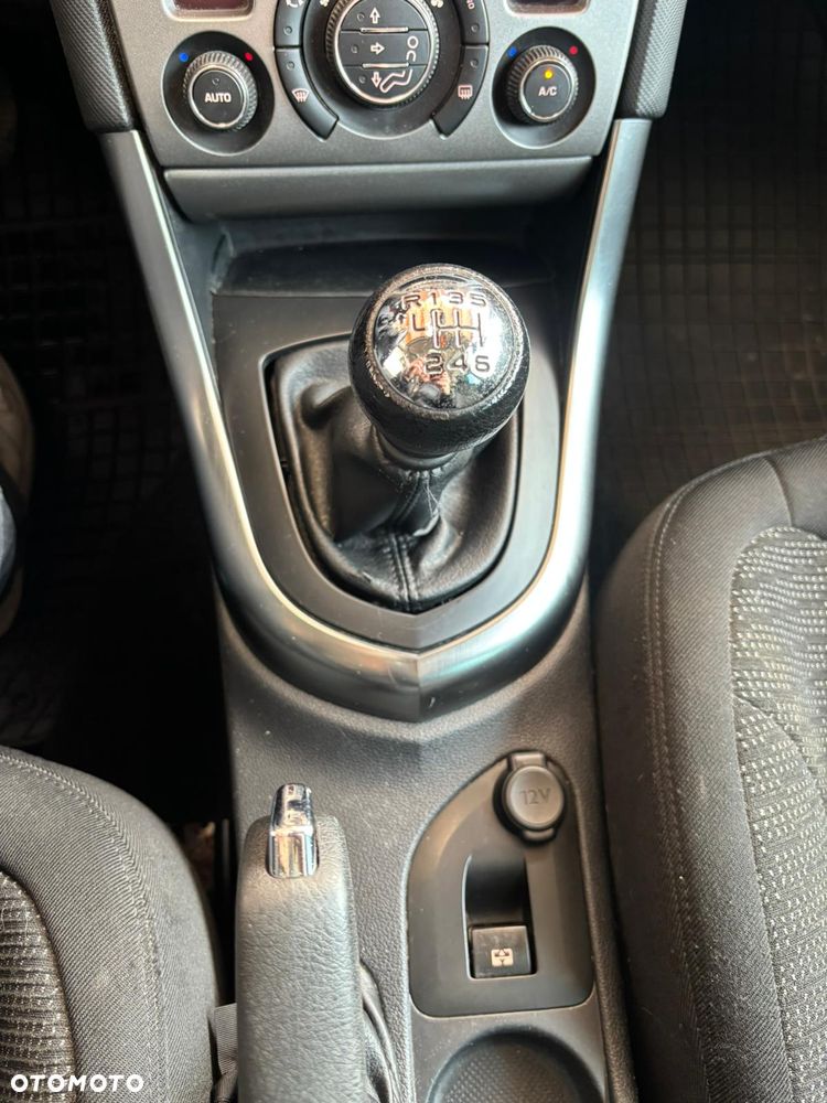 Peugeot 308 1.6 HDi Premium - 9