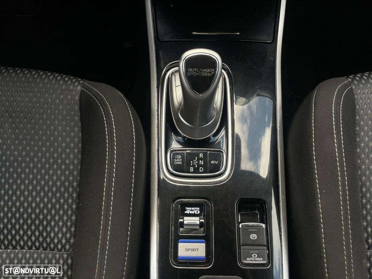 Mitsubishi Outlander 2.4 PHEV Intense - 15