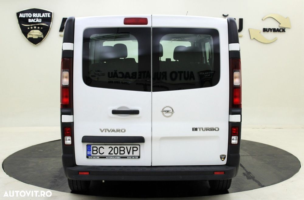 Opel Vivaro - 11